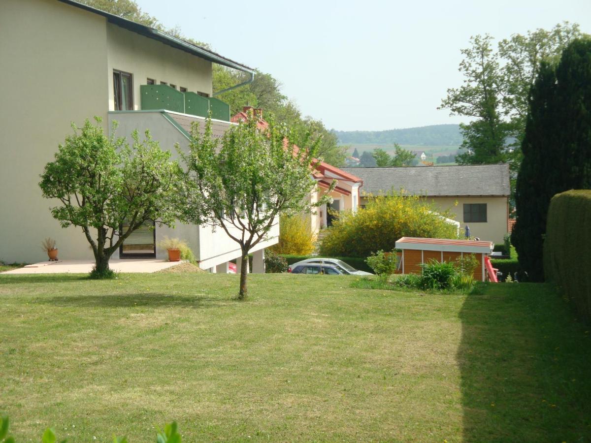 Bed and Breakfast Haus Camelia Bad Tatzmannsdorf Exteriér fotografie
